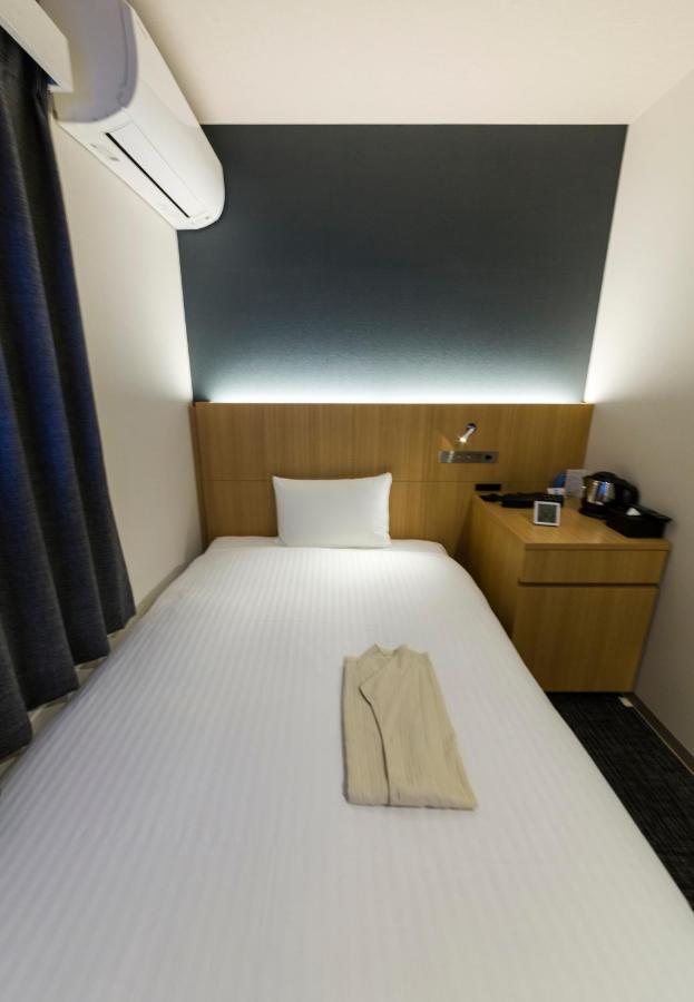 อเมนิตี้โฮเต็ล อิน ฮากะตะ Hotel ฟูกุโอกะ ภายนอก รูปภาพ