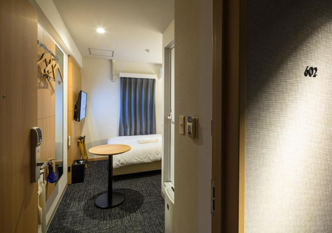 อเมนิตี้โฮเต็ล อิน ฮากะตะ Hotel ฟูกุโอกะ ภายนอก รูปภาพ